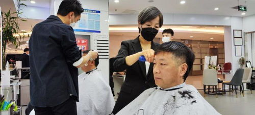 二月二龙抬头 京城理发店爱心涌动，志愿服务温暖民心