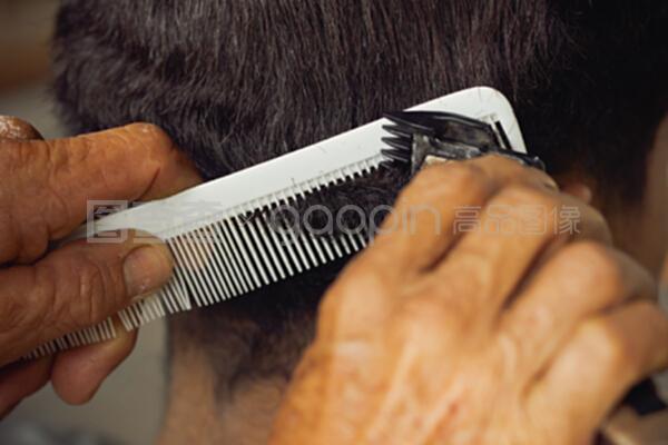 技艺的微观世界 B区理发师的剪发机特写